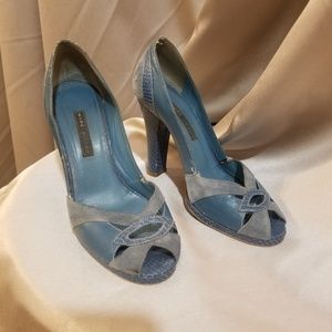 Marc Jacobs Leather and Snake Skin Pumps